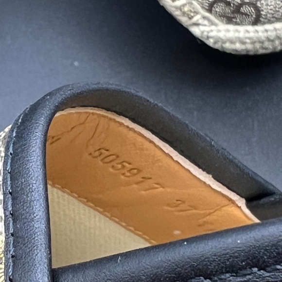 GUCCI Bee GG Supreme Espadrilles | EU 37 - NEW, Never Worn - Picture 11 of 12